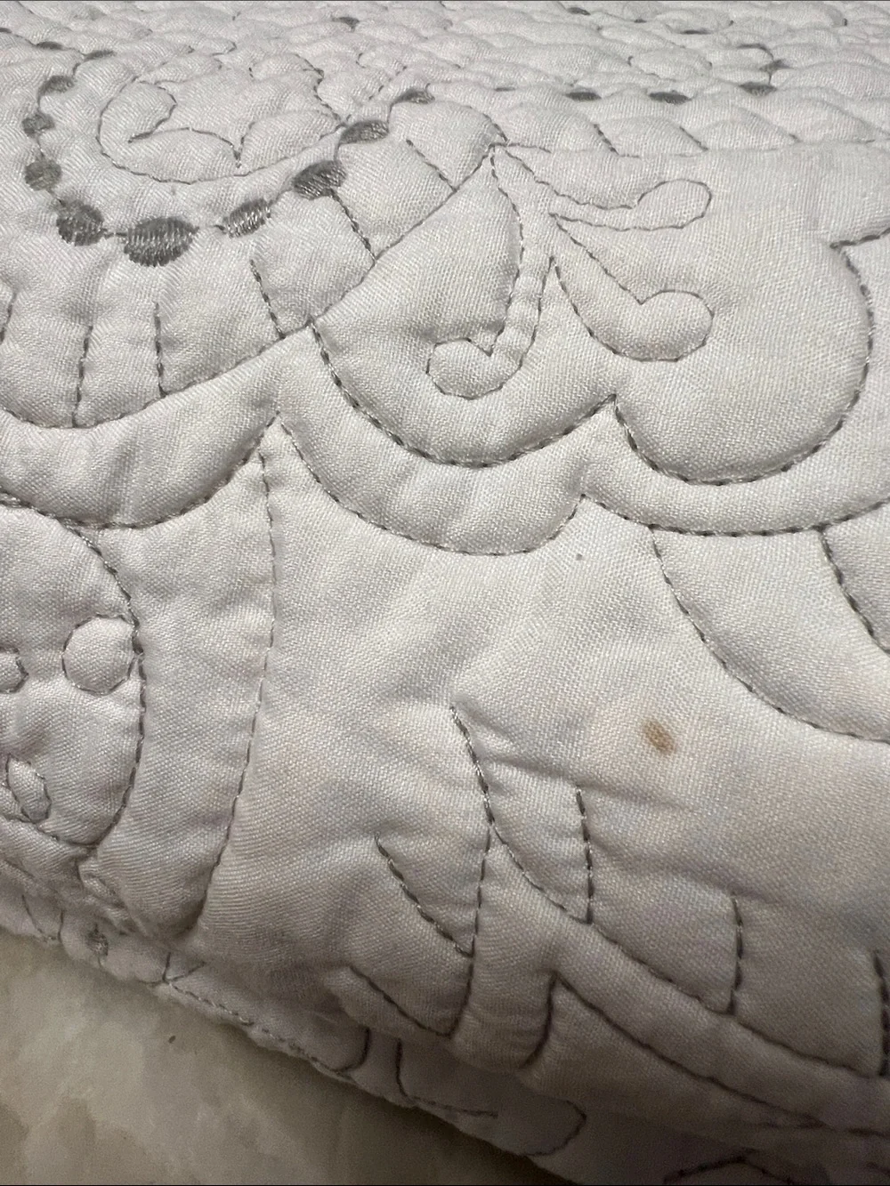 Vintage Cream Quilted Floral Medallion Bedspread